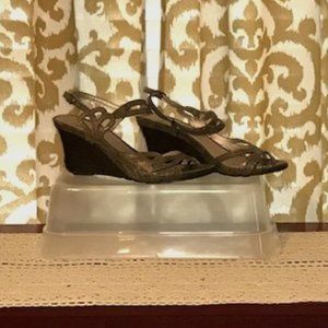 Reaction Kenneth Cole Wedge Sandals